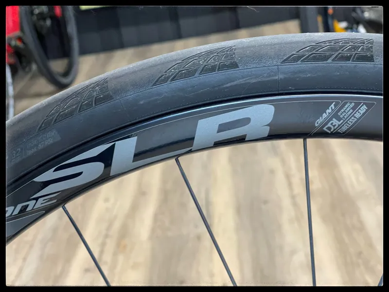 Giant Defy Advanced Pro 1 M-Large Carbon 2019-5