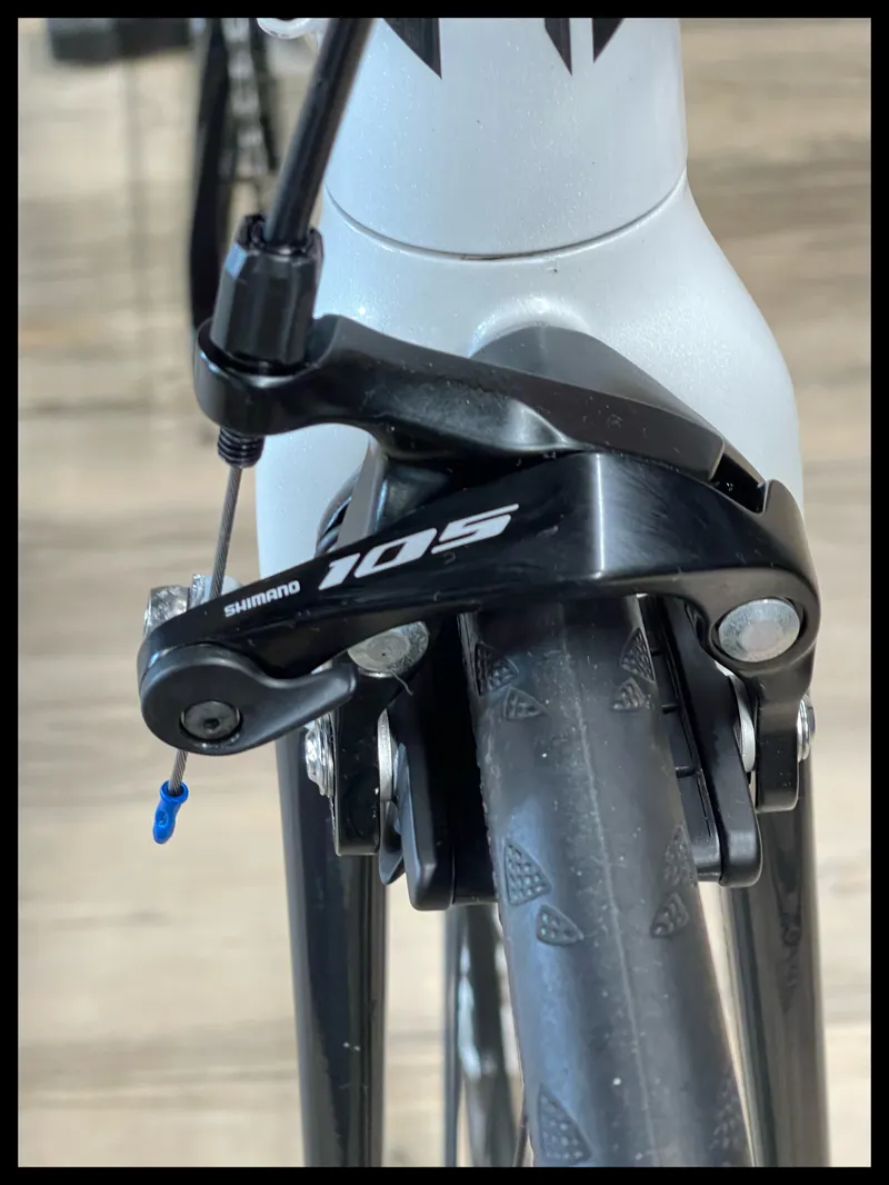 Giant Defy ALUXX White Large Shimano 105 Rim Brake-8