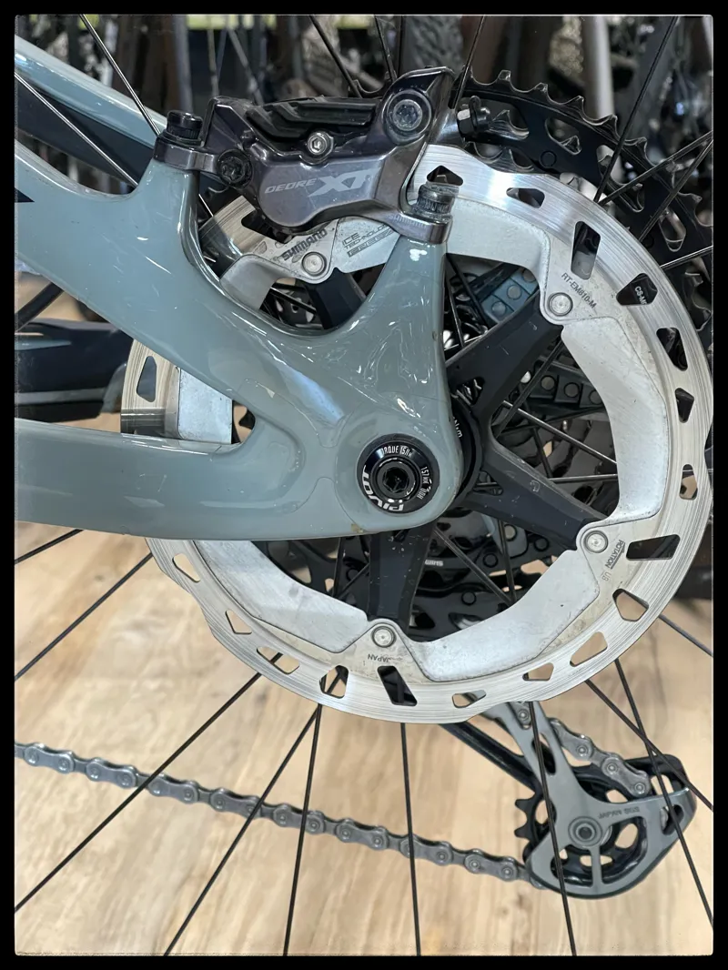 Pivot shuttle Team XTR Medium XTR Grey Full sus e-MTB-12