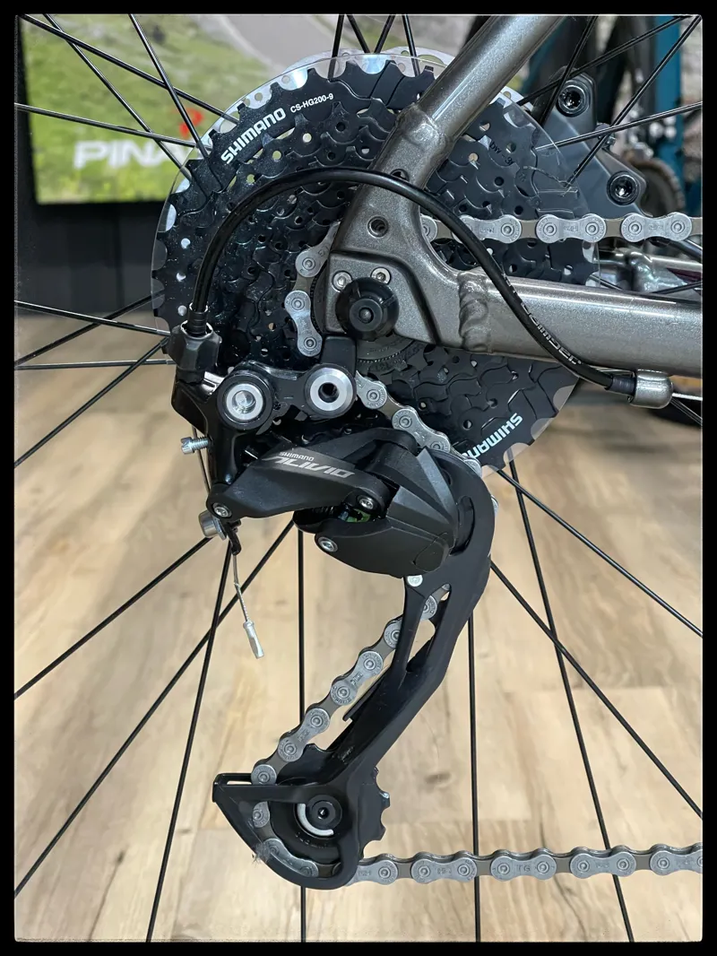 Giant Escape 1 Disc - Hybrid Bike - Charcoal Medium 2022-3