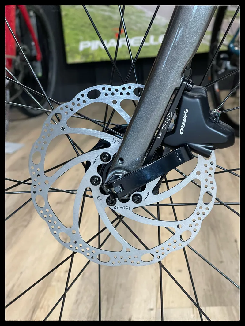 Giant Escape 1 Disc - Hybrid Bike - Charcoal Medium 2022-6