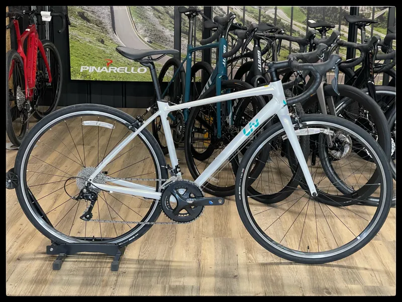 Liv Avail 1 Small Rainbow White 2021