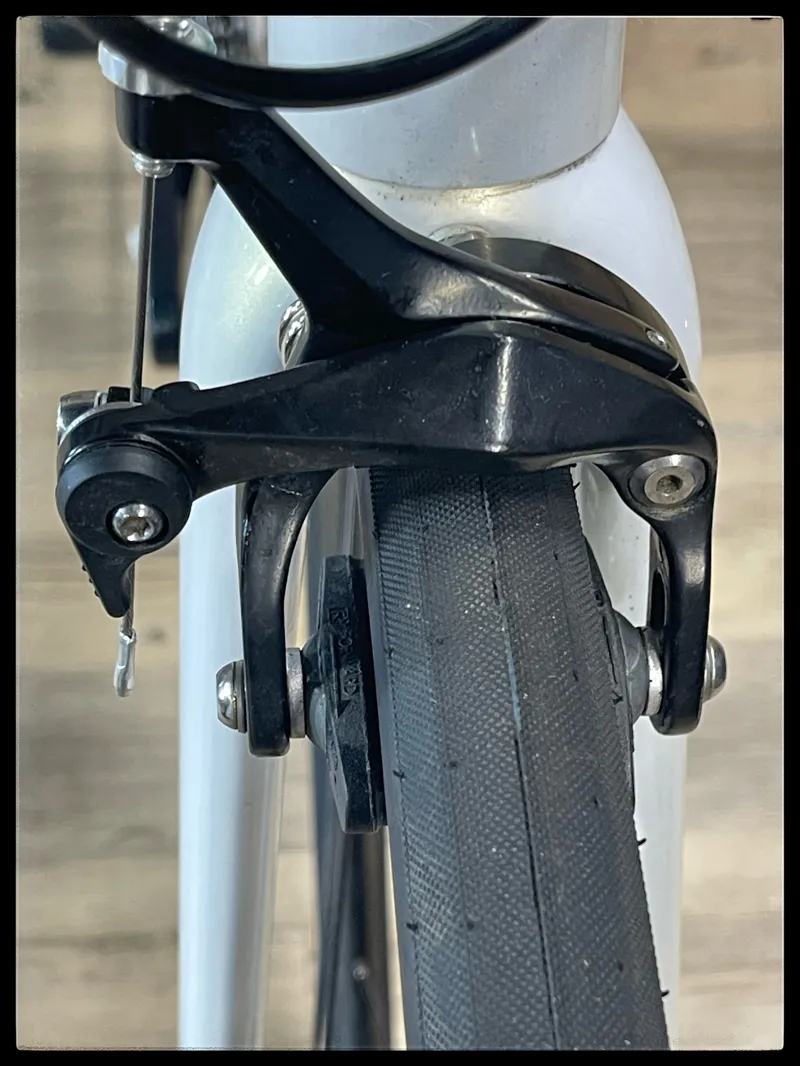 Liv Avail 1 Small Rainbow White 2021-6