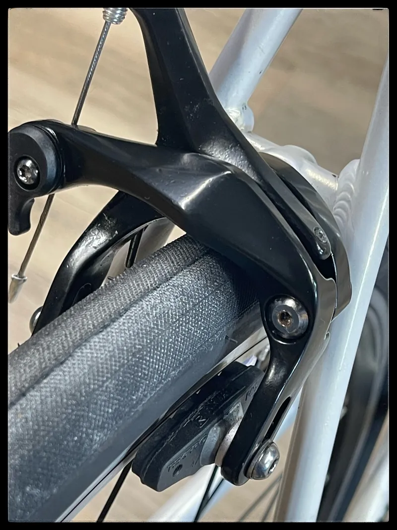 Liv Avail 1 Small Rainbow White 2021-7