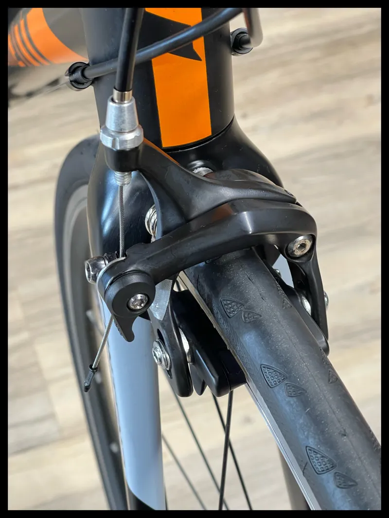 Giant Contend 1 2018 Large Sora 9 Speed Black-5