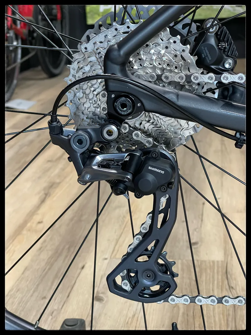 Giant Revolt 0 M-Large Gunmetal Black 2021-4