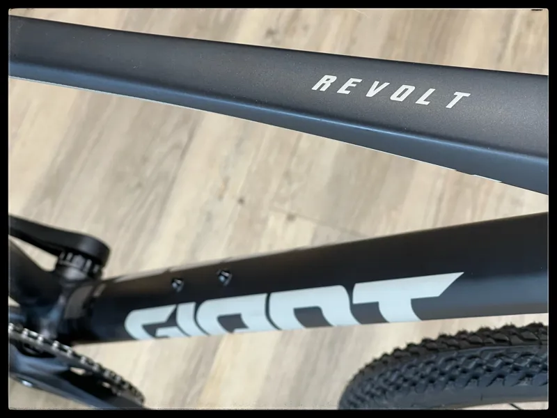 Giant Revolt 0 M-Large Gunmetal Black 2021-2