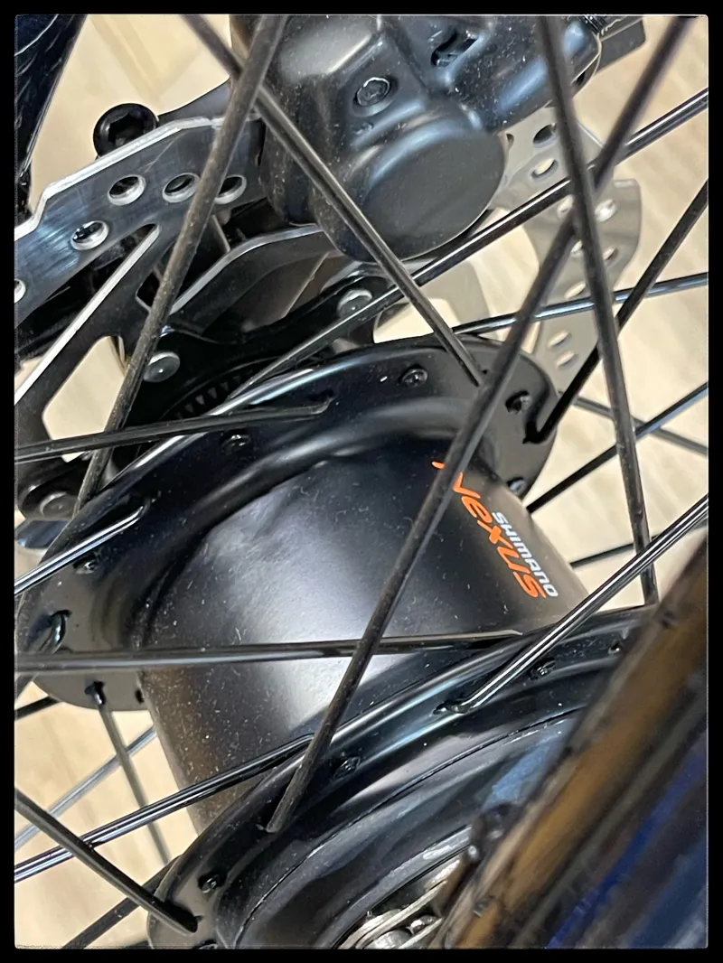 Momentum Vida E+ GTS 25km/h Large Ink 2022-4