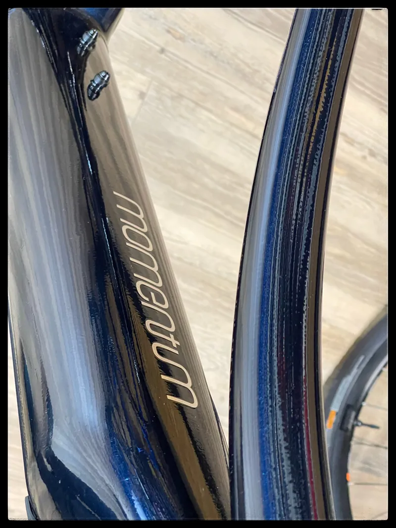 Momentum Vida E+ GTS 25km/h Large Ink 2022-3