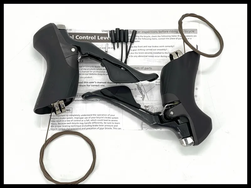 OE Ultegra R8000 Double 11-Speed STI Levers PAIR-1