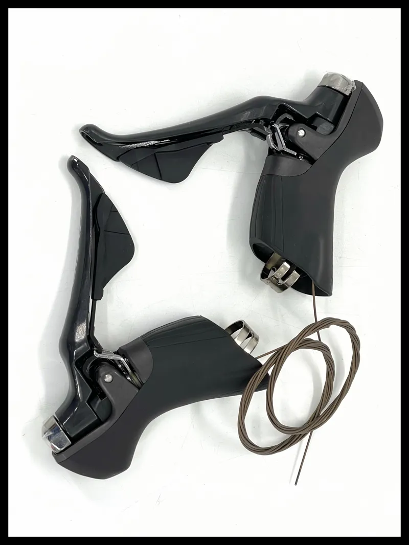 OE Ultegra R8000 Double 11-Speed STI Levers PAIR-2