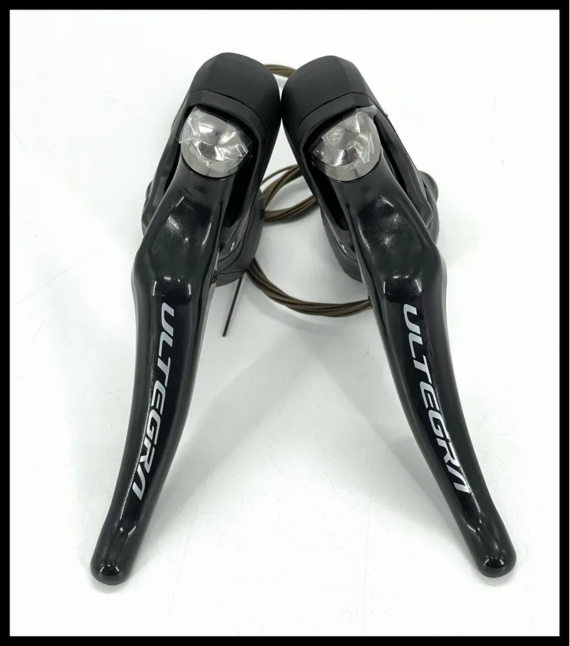 OE Ultegra R8000 Double 11-Speed STI Levers PAIR