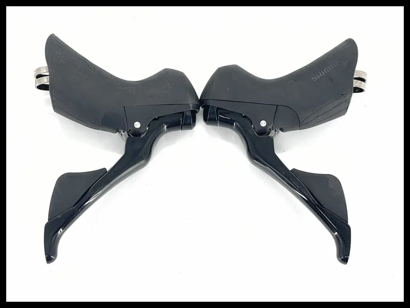 ST-R7000 105 Shifters 11 sp Black-3