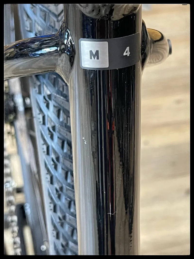 Roam 4 Disc Medium Black-6