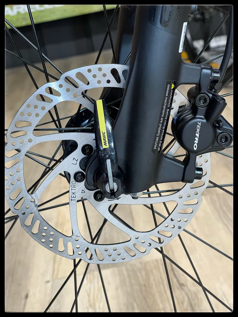 Roam 4 Disc Medium Black-7