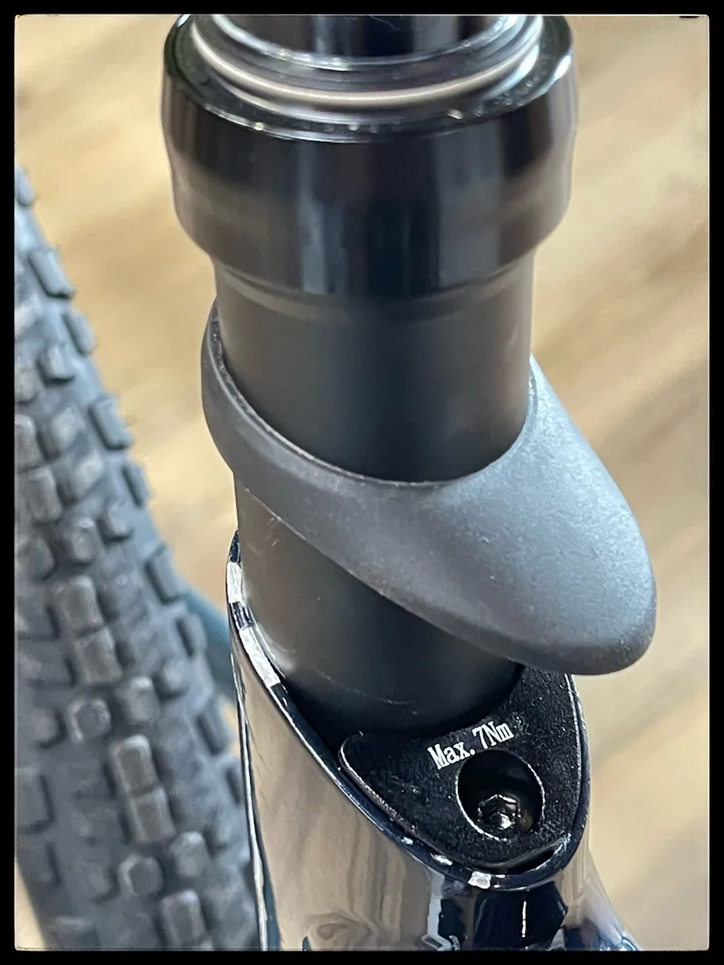 Giant Revolt X 1 M-Large Cold Night 2023-7