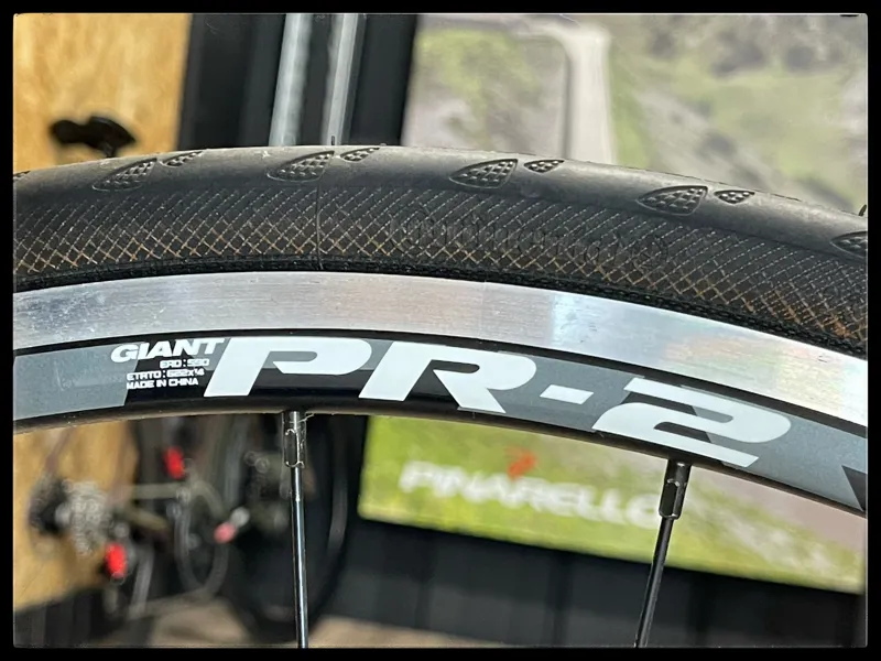 Giant Defy Compact 1 ML Black 2015-4