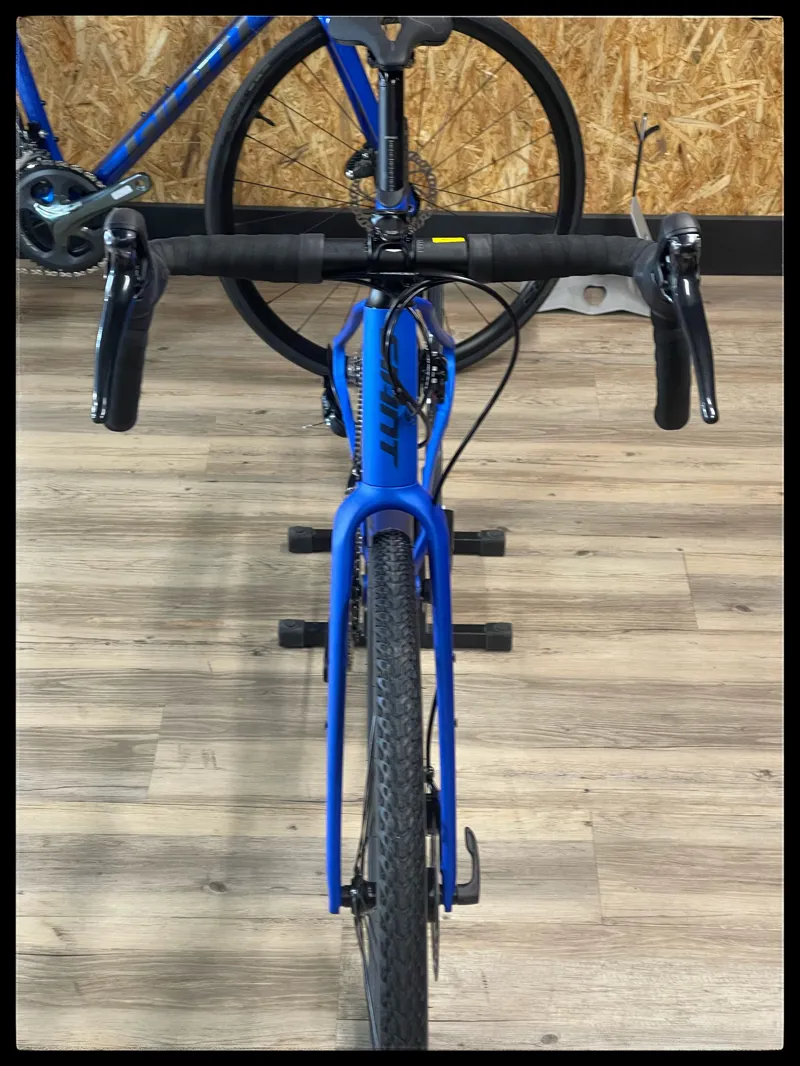 Giant Revolt 2 M-Large Sapphire 2022-4