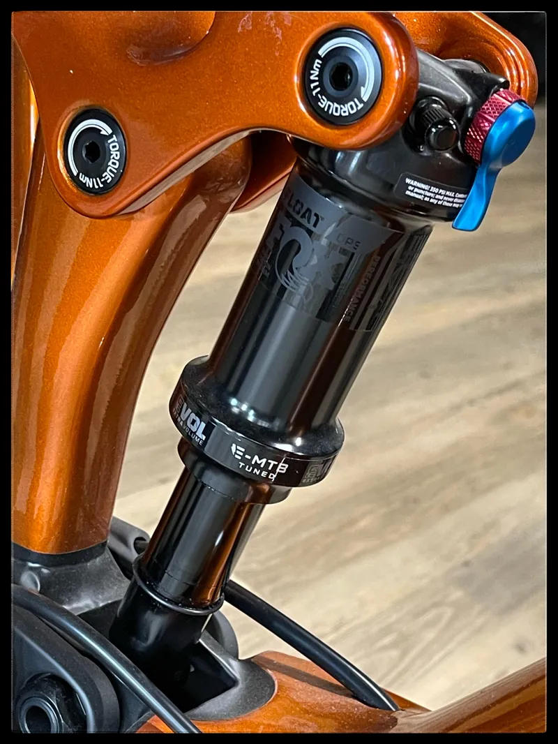 Giant Reign E+ 3 MX Pro 25km/h Large Amber Glow Black 2021-3