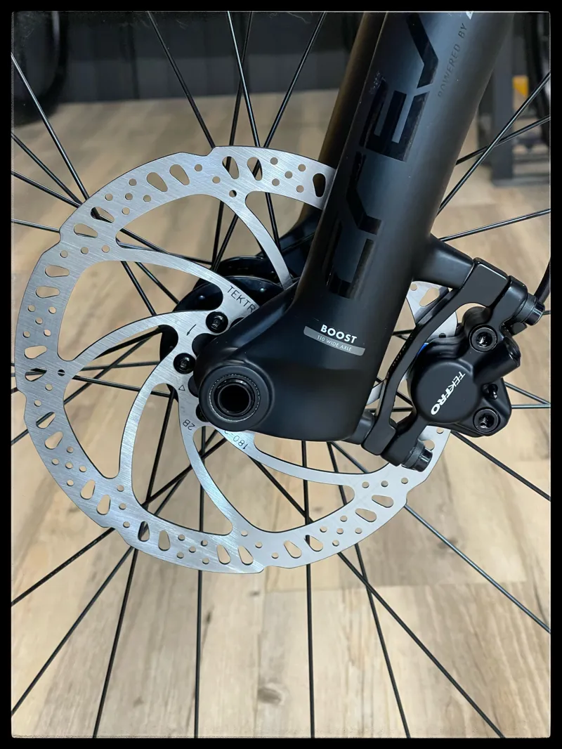 Giant STP 26-Giant Size Regular Metallic Black 2022-6