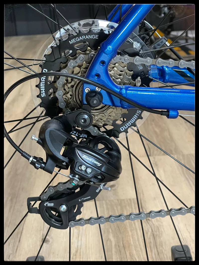 Giant Escape 3 Disc Medium Metallic Blue 2023-4