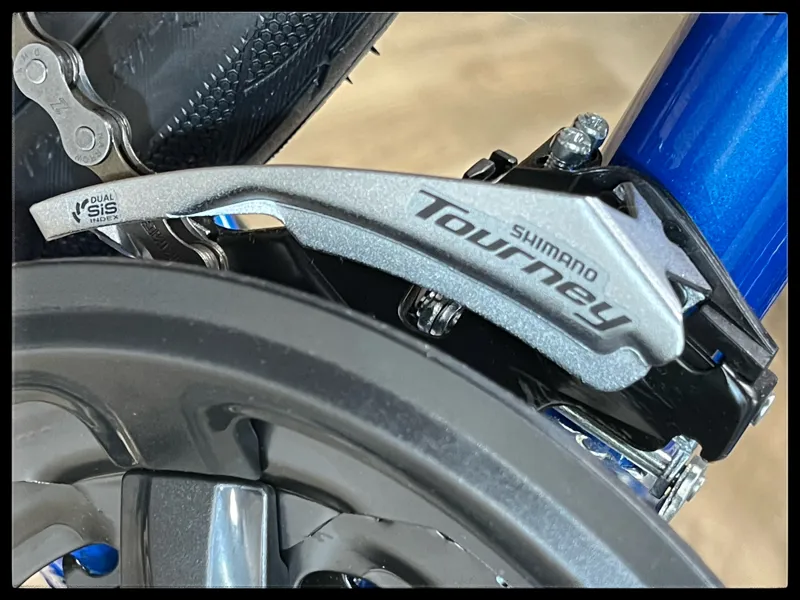 Giant Escape 3 Disc Medium Metallic Blue 2023-5