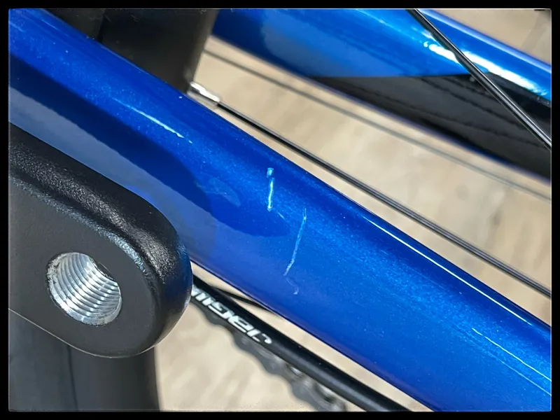 Giant Escape 3 Disc Medium Metallic Blue 2023-9