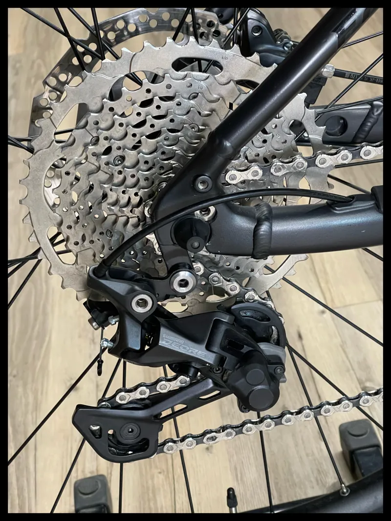 Giant Fathom E+ 2 29er 25kmh Medium Gunmetal Black -3