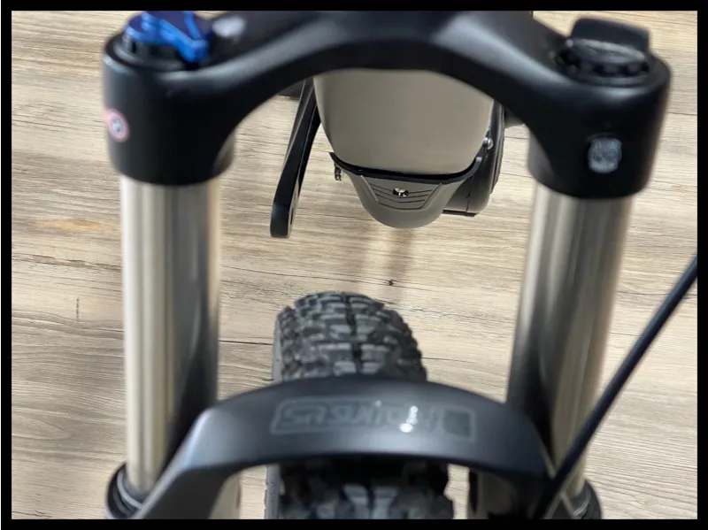 Giant Fathom E+ 2 29er 25kmh Medium Gunmetal Black -5