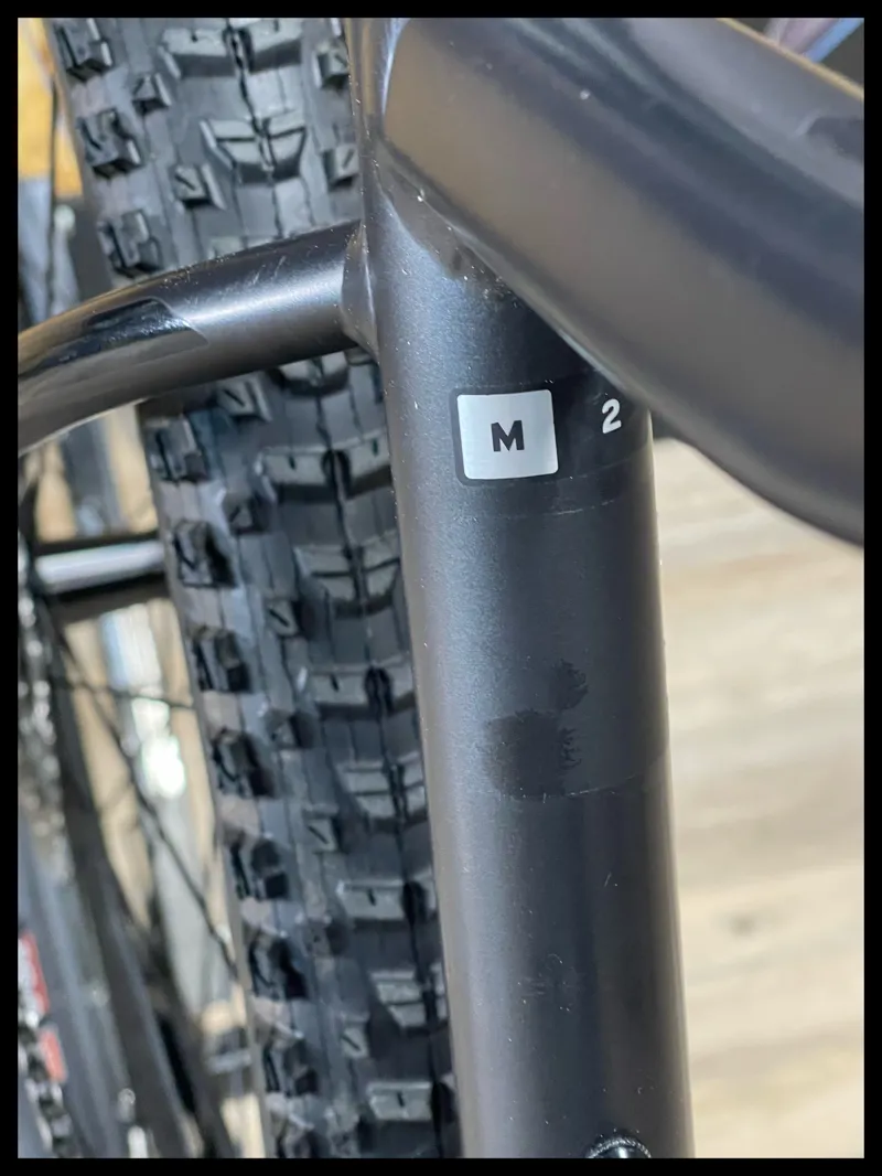 Giant Fathom E+ 2 29er 25kmh Medium Gunmetal Black -6