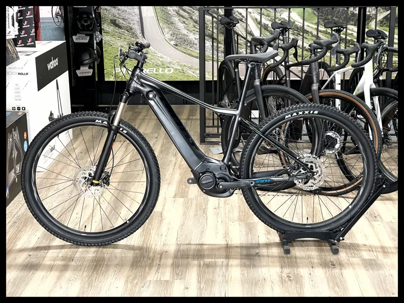 Giant Fathom E+ 2 29er 25kmh Medium Gunmetal Black -1