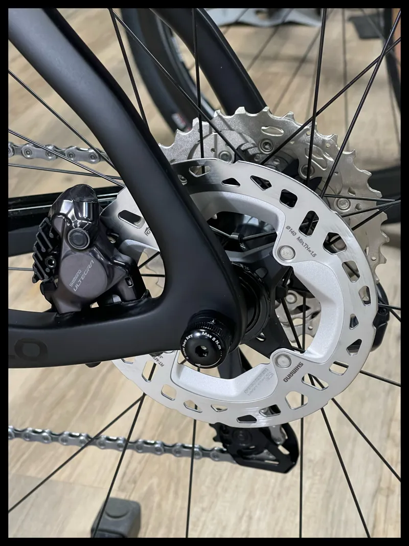 Pinarello Prince 54 cm Matt Black DI2 12 Speed Ultegra-7