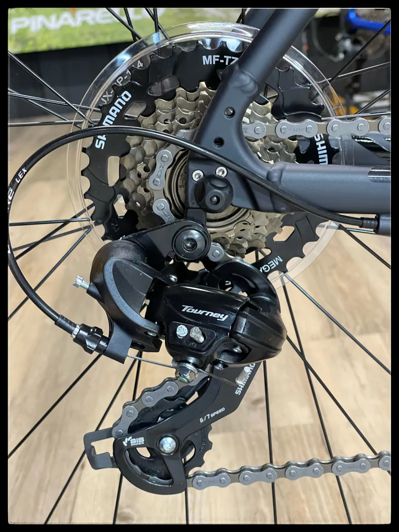 Giant Escape 3 Medium Metallic Black 2022-3