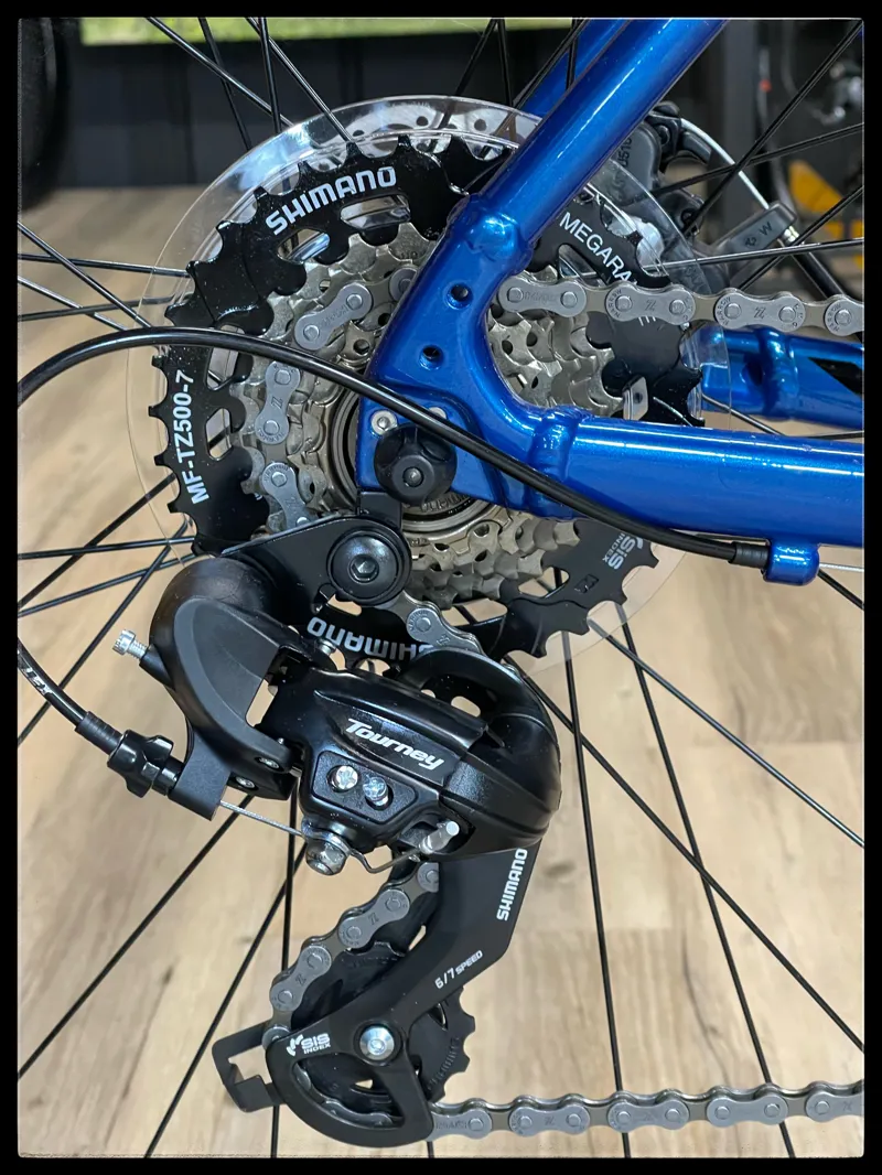 Giant Escape 3 Disc Medium Metallic Blue 2022-3