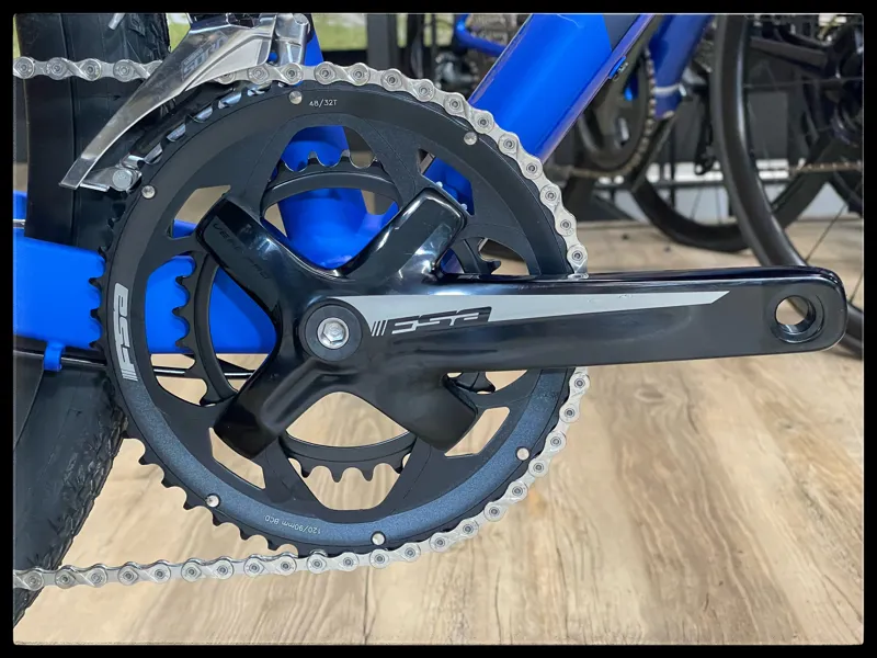 Giant Revolt 2 Small Sapphire 2022-5