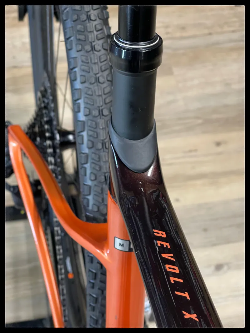 Giant Revolt X Advanced Pro 1 Medium Cordovan/Copper Coin 2023-2