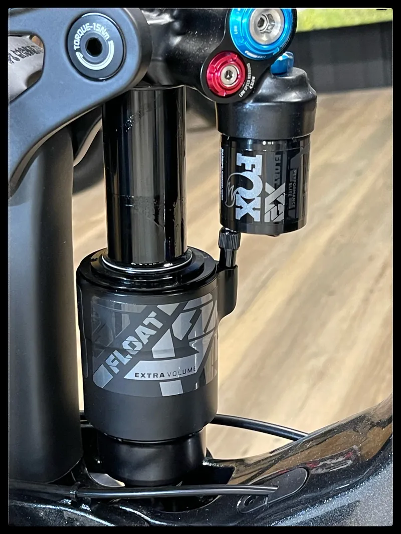 Giant Reign Advanced Pro 1 Medium Black Diamond/Carbon 2023-3