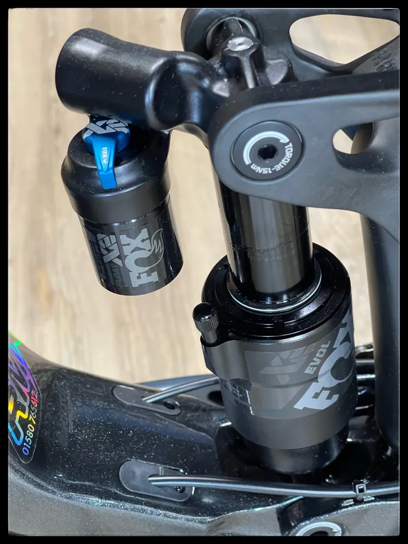 Giant Reign Advanced Pro 1 Medium Black Diamond/Carbon 2023-9