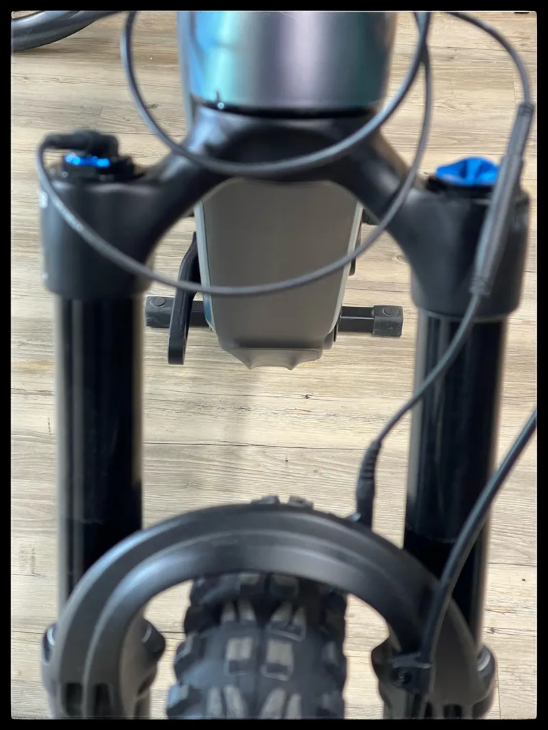 Giant Trance X Advanced E+ 1 25km/H Electric Mountain Bike in Airglow-2