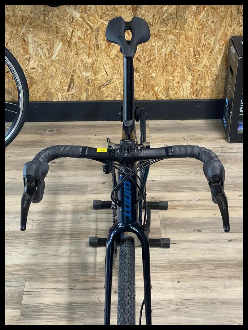 Revolt Advance 2 XS Starry Night-2