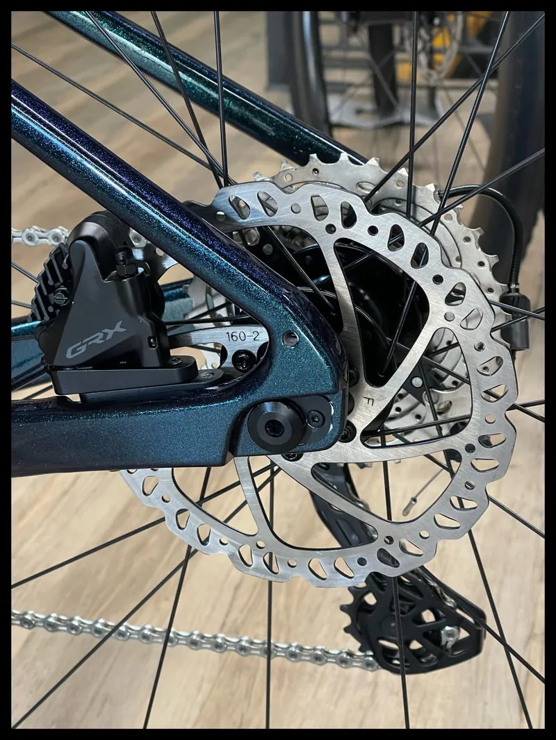 Revolt Advance 2 XS Starry Night-9