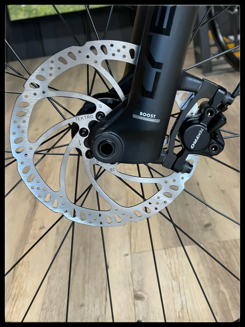 Giant  STP 26 Regular Metallic Black 2022-4