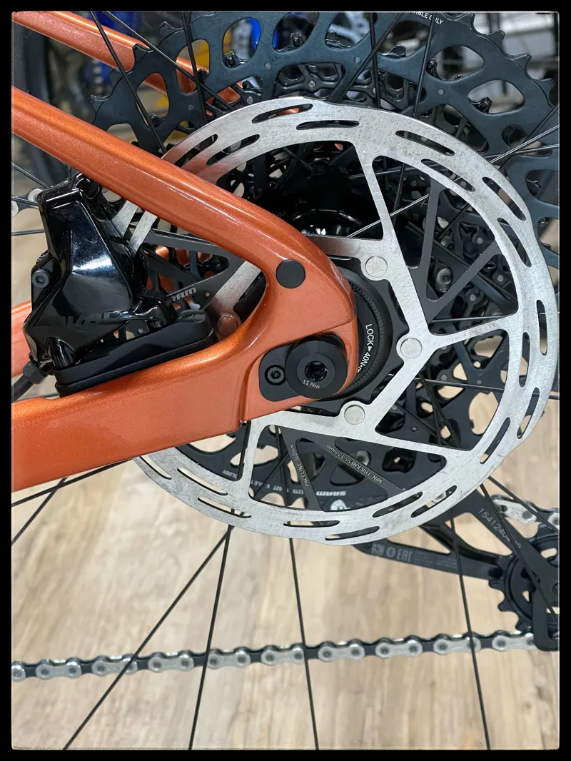 Giant Revolt X Advanced Pro 1 Men's Gravel Bike in Cordovan/Copper Medium 2023-8