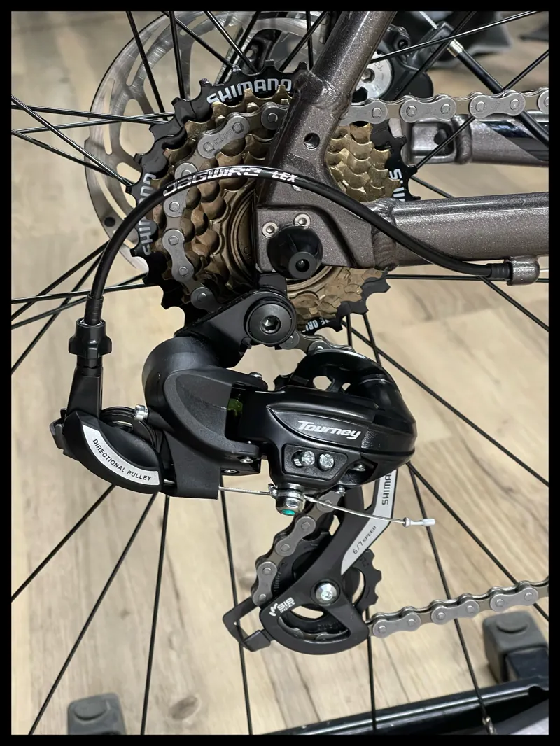 Giant Escape 3 Disc Large Metallic Black-4