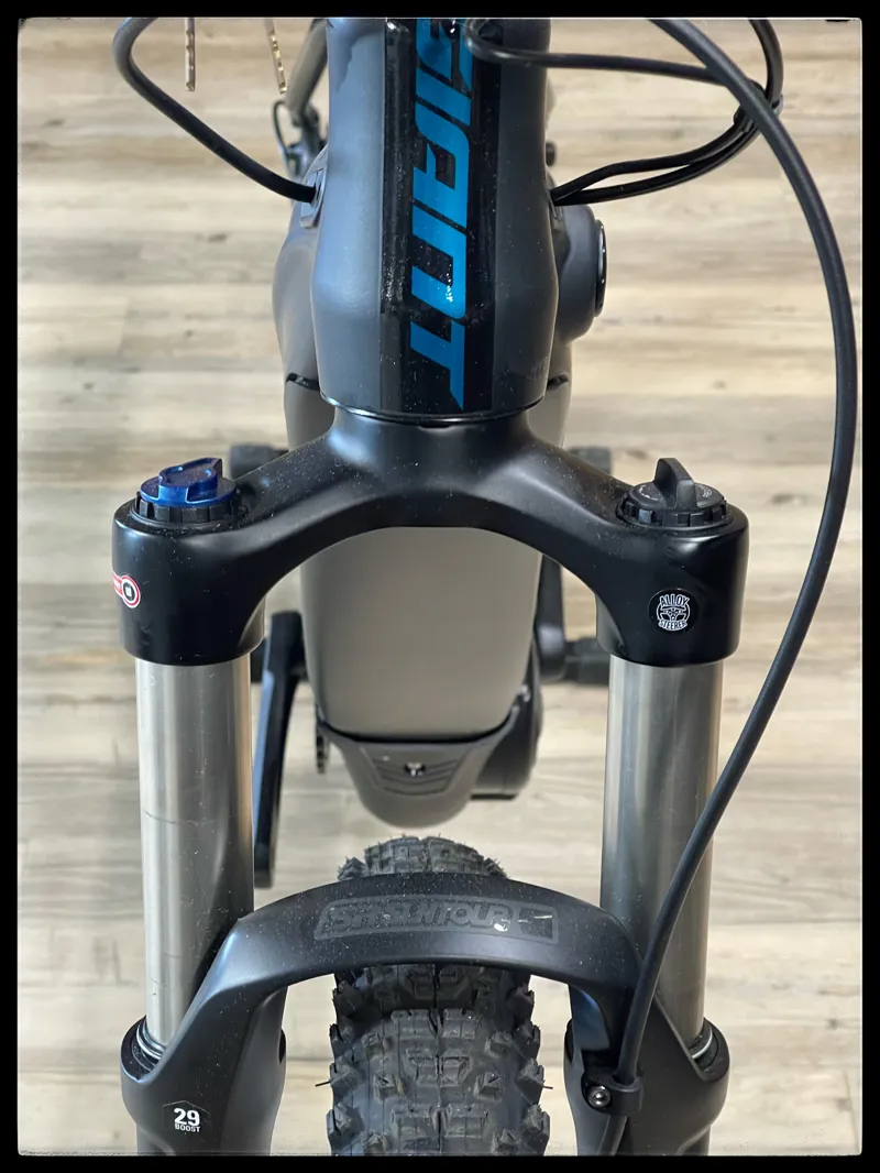 Giant Fathom E+ 2 29er 25km/h Medium Gunmetal Black 2022-3