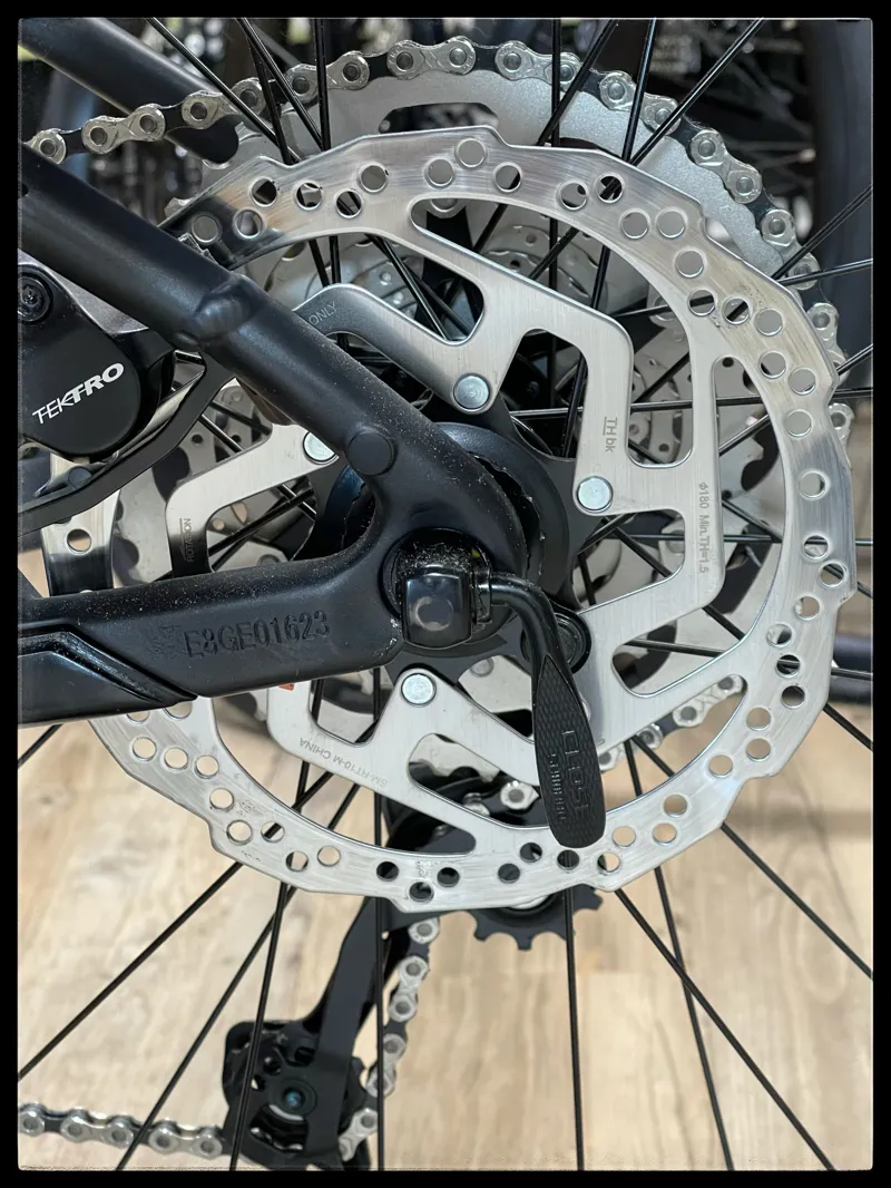 Giant Fathom E+ 2 29er 25km/h Medium Gunmetal Black 2022-7