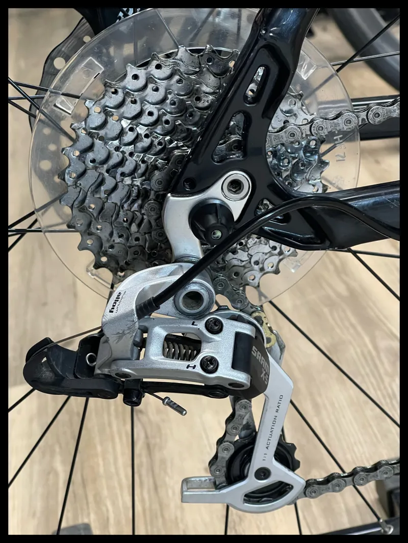 Boardman Sport MTB Black SRAM 20 inch 26er-2