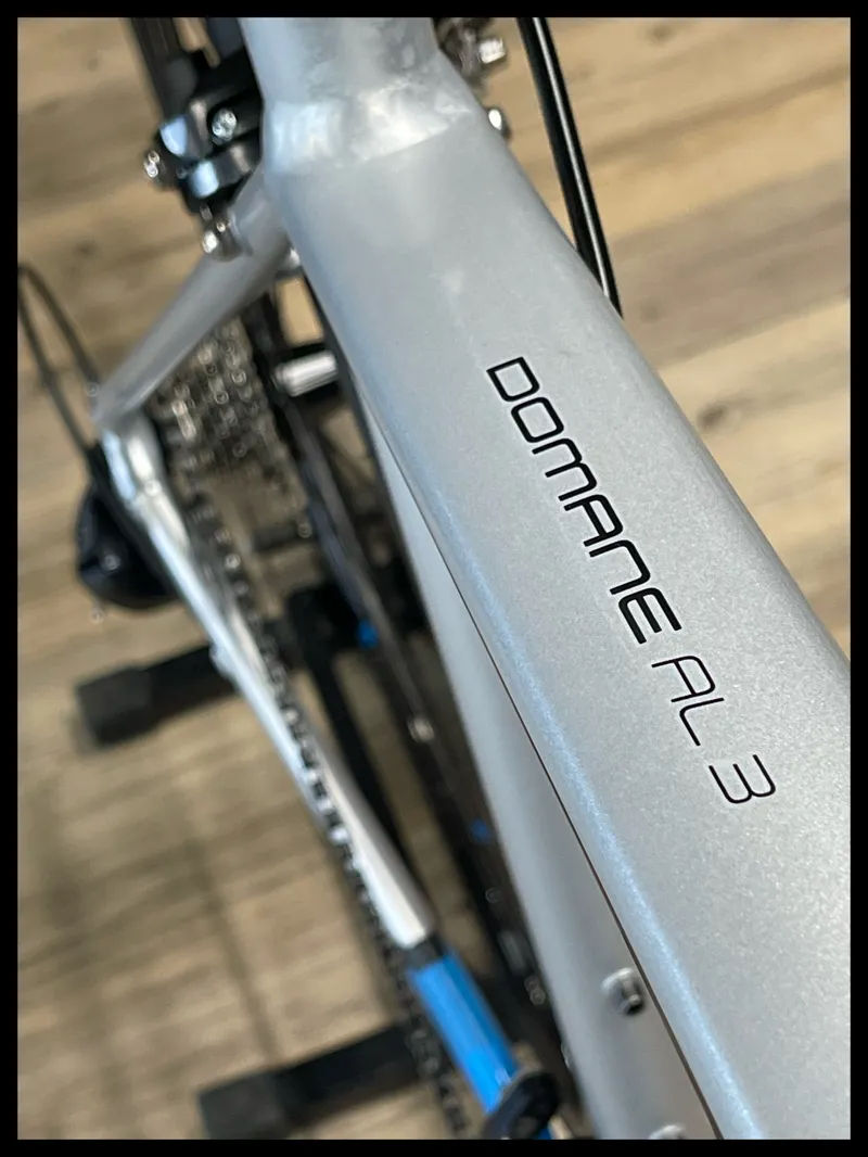 Trek Domane AL3 White 56CM-6