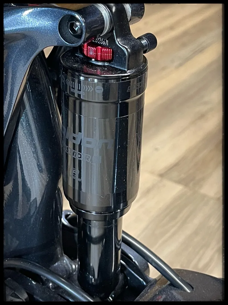 Giant Stance E+ 1 25km/h Medium Cold Iron 2023-4