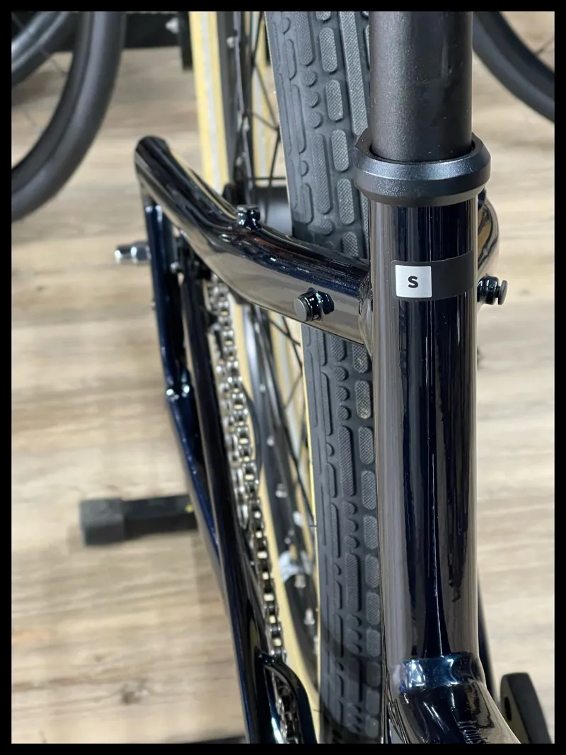 Momentum Transcend e+ Ink  Small-6